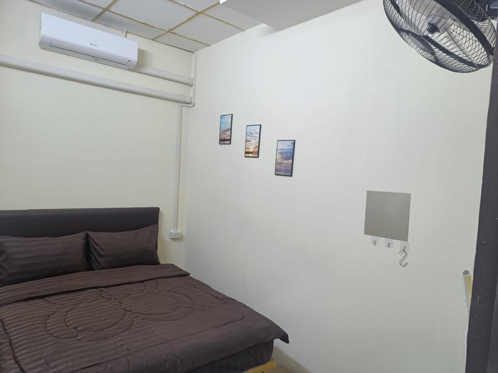 The House Hostel Bangkok Exterior foto